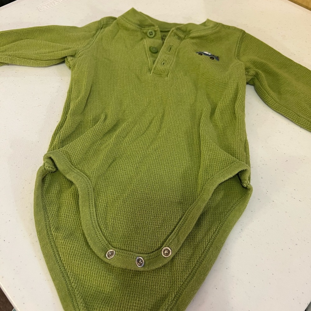 Baby clothes size 18 months